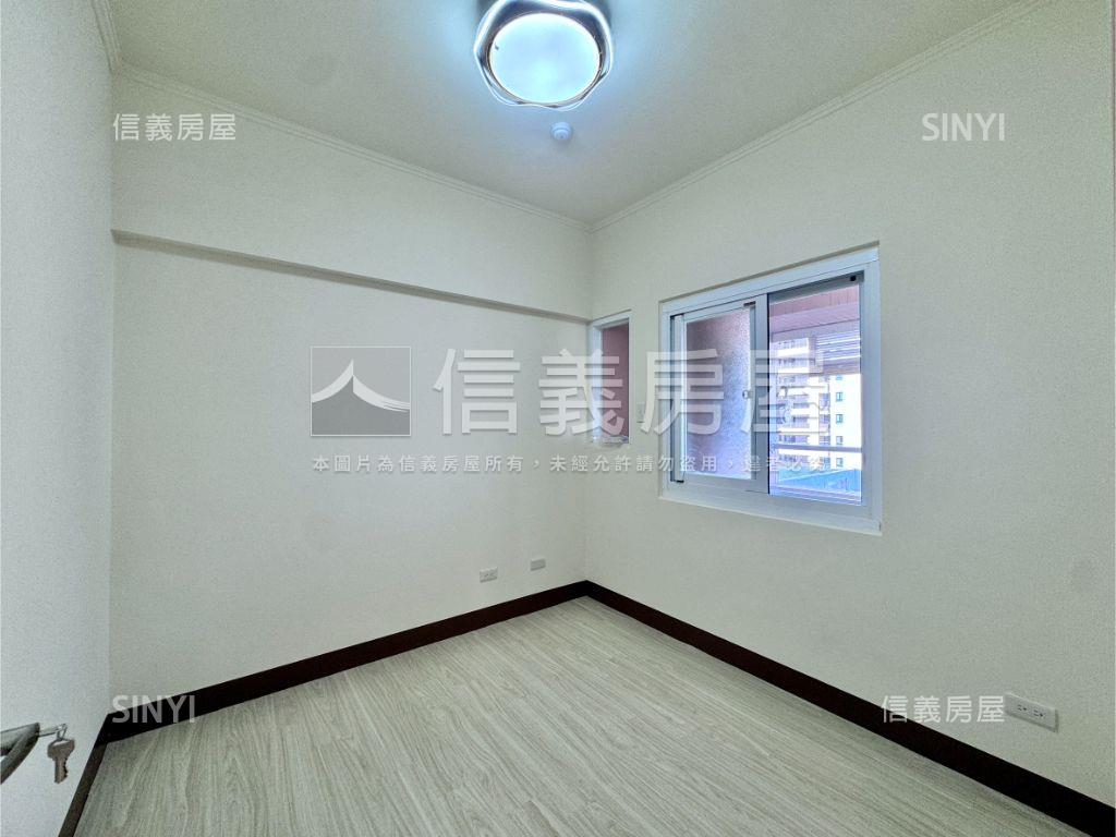 近高鐵全新翻修三房房屋室內格局與周邊環境