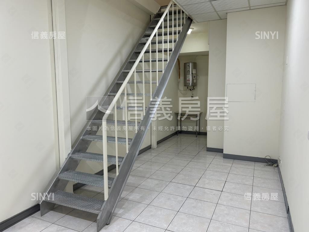 興大京國店面ＡＢ房屋室內格局與周邊環境