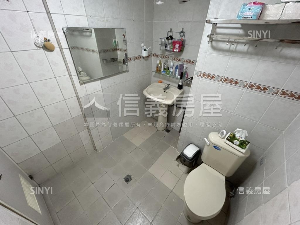 興大京國店面ＡＢ房屋室內格局與周邊環境