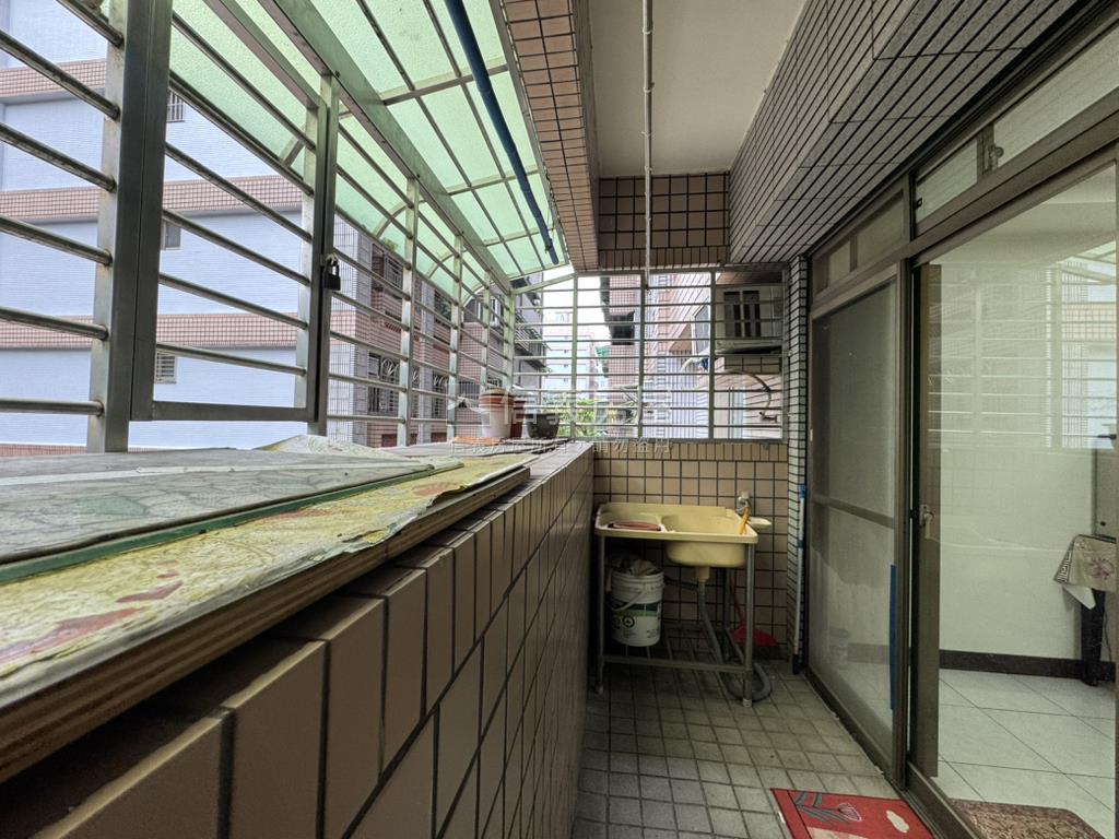 貿商新城陽光溫馨三房房屋室內格局與周邊環境