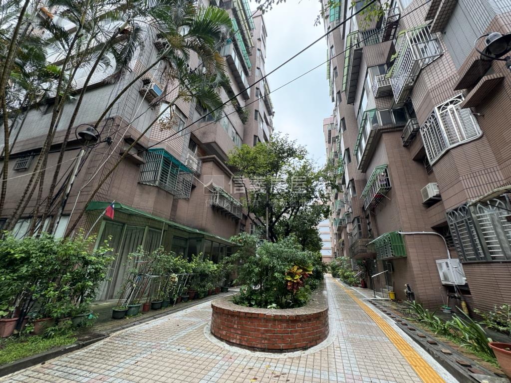 貿商新城陽光溫馨三房房屋室內格局與周邊環境
