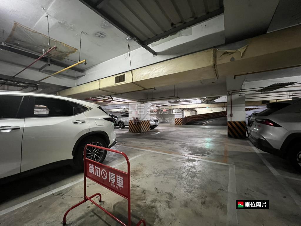擎天３＋１附坡平車位房屋室內格局與周邊環境