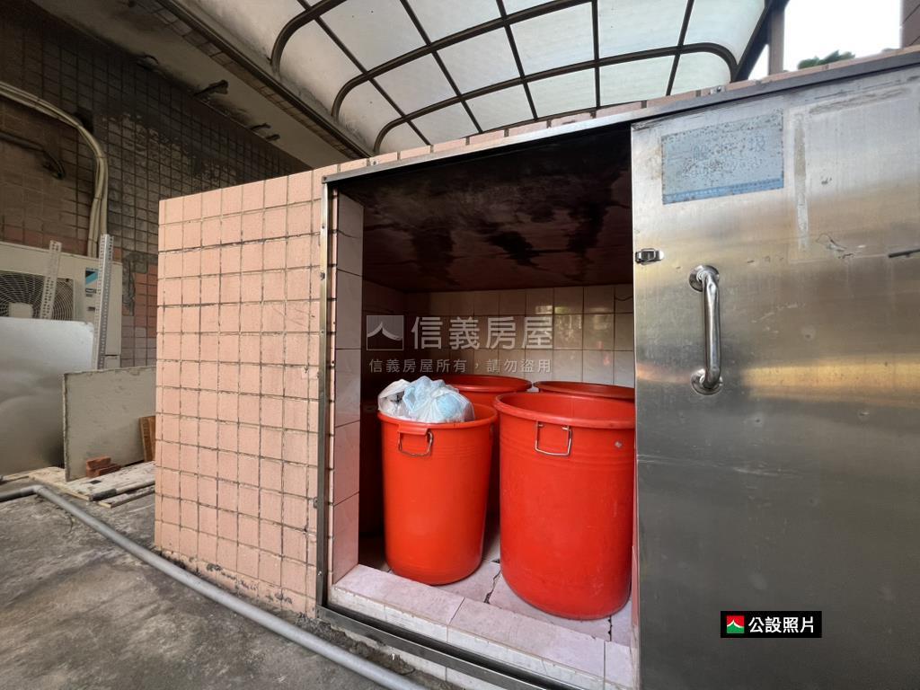 擎天３＋１附坡平車位房屋室內格局與周邊環境