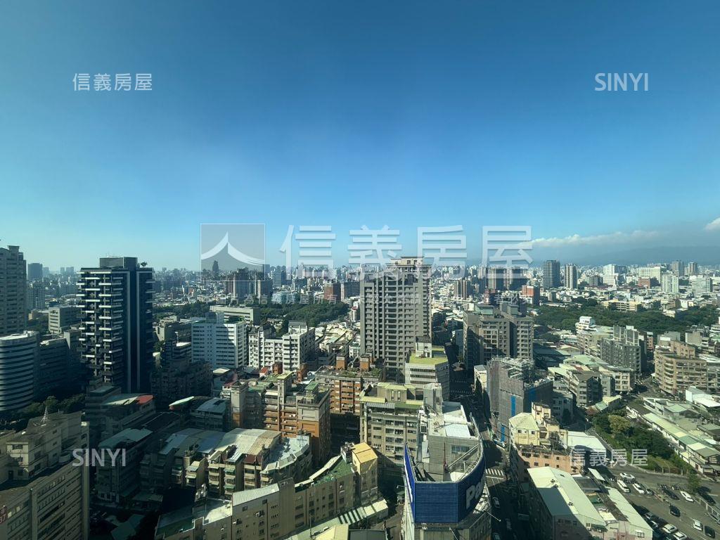 台中企業商辦大坪數看這間房屋室內格局與周邊環境