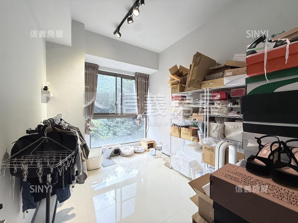 松露三房雙車位房屋室內格局與周邊環境