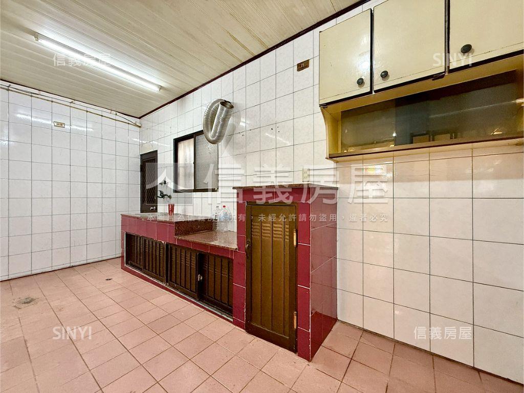 福科路面寬透天房屋室內格局與周邊環境