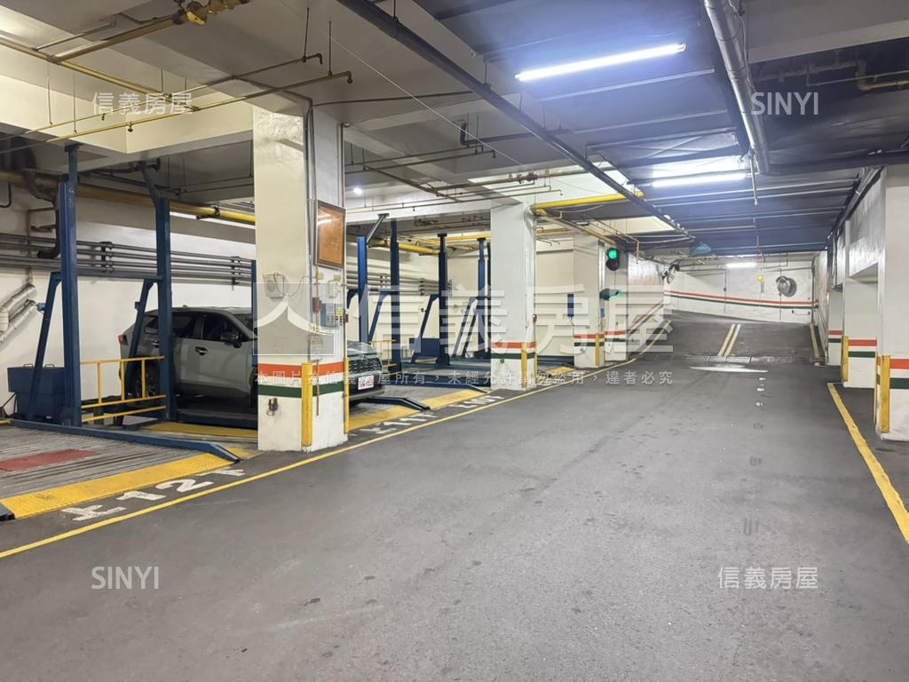 海德堡公園特區四房車位房屋室內格局與周邊環境
