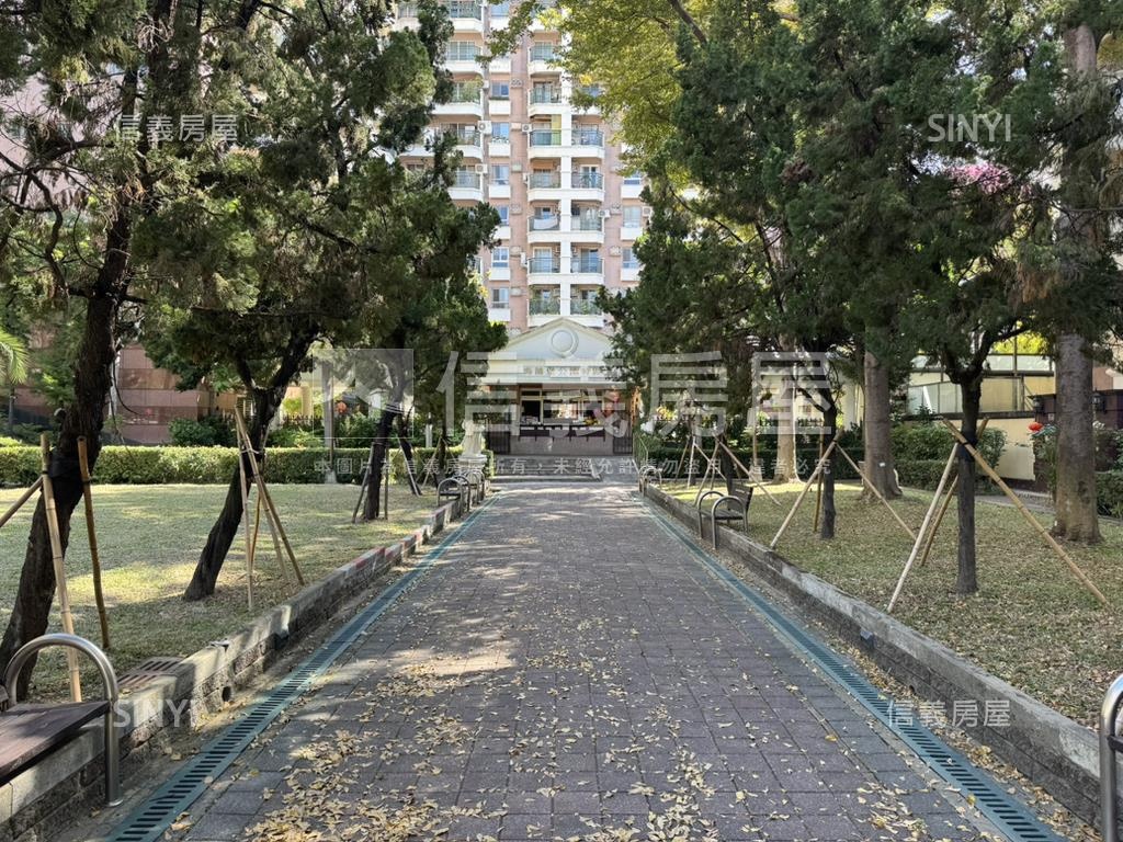 海德堡公園特區四房車位房屋室內格局與周邊環境