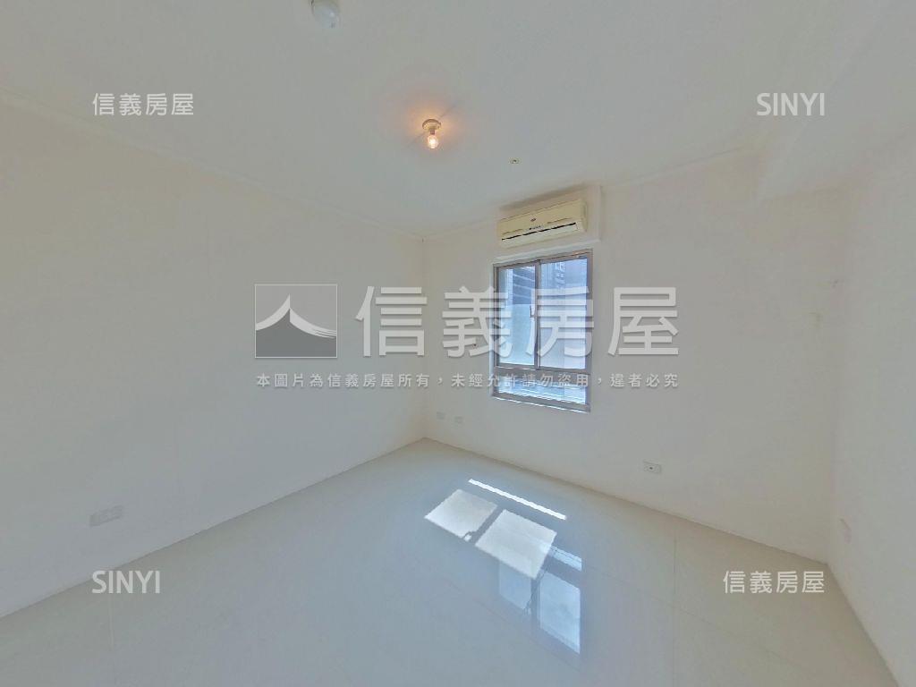 國際會館未住過兩房車位房屋室內格局與周邊環境