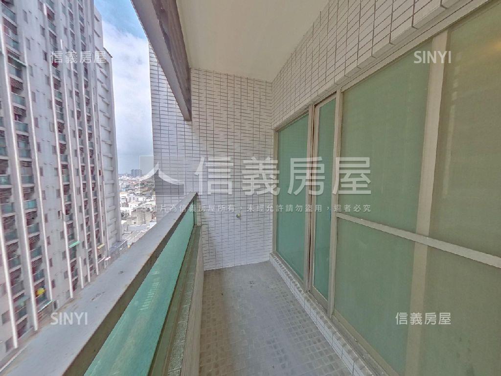 國際會館未住過兩房車位房屋室內格局與周邊環境
