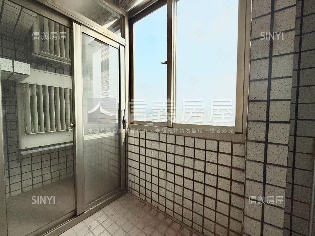 清大鴻儒朝南視野三房房屋室內格局與周邊環境