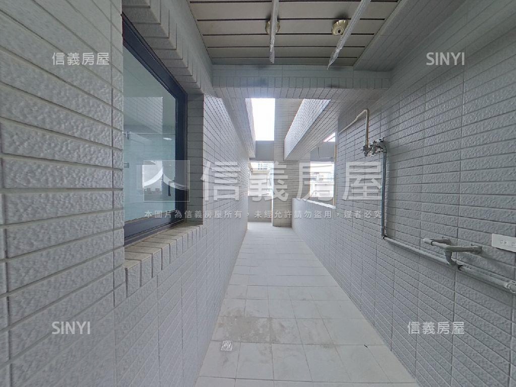 Ａ９專任高樓露臺景觀戶房屋室內格局與周邊環境