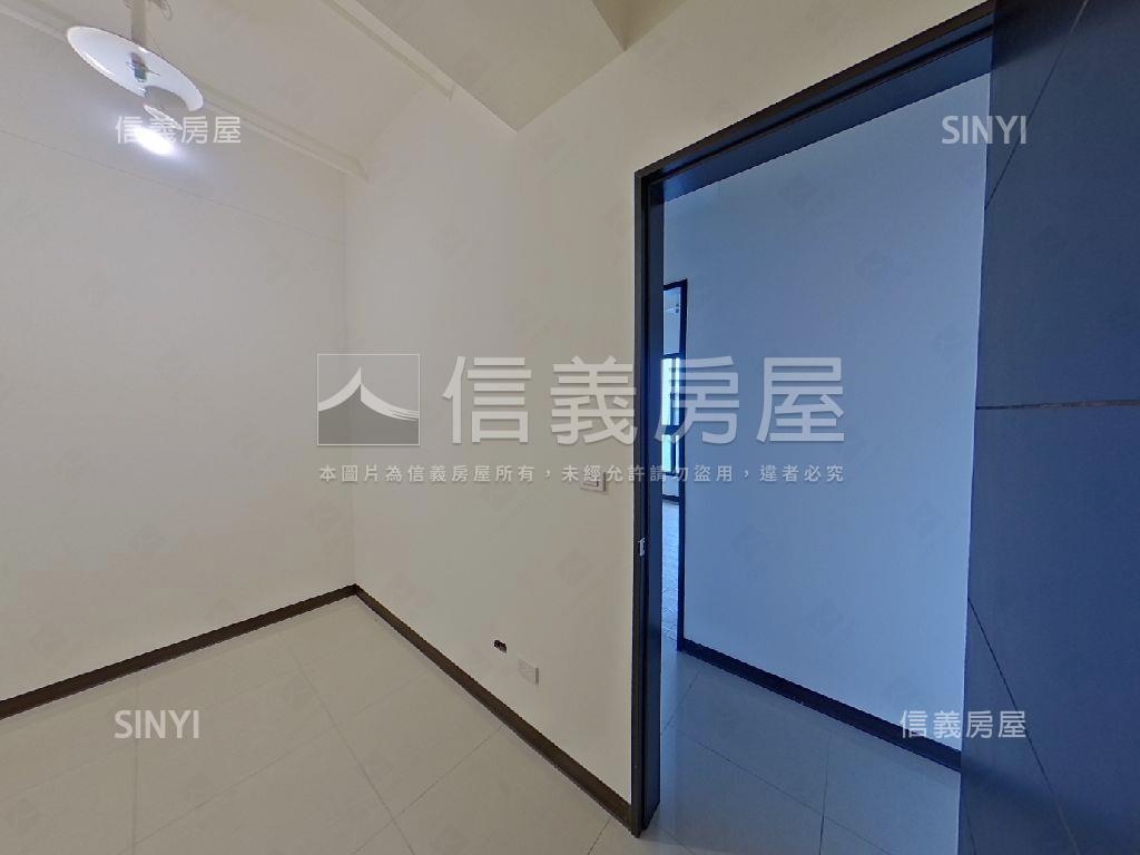 Ａ９專任高樓露臺景觀戶房屋室內格局與周邊環境