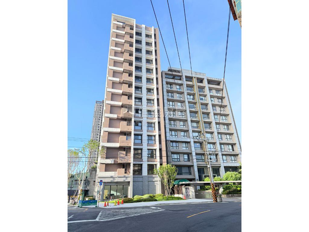 城中央低總方正２房房屋室內格局與周邊環境