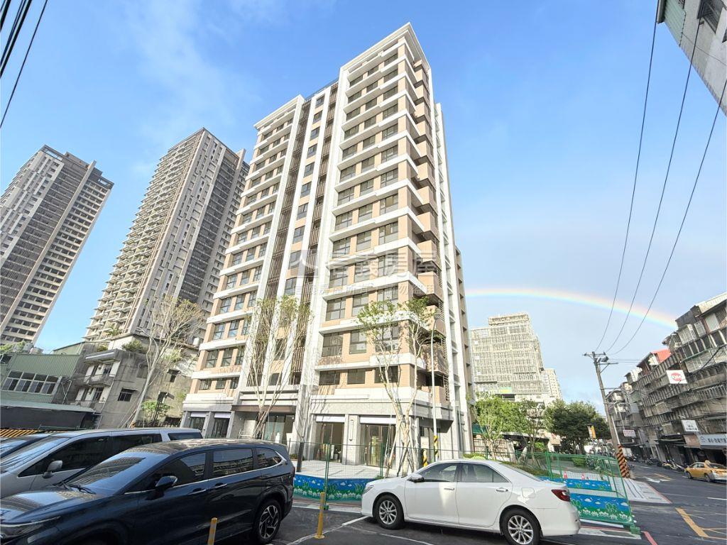 城中央低總方正２房房屋室內格局與周邊環境