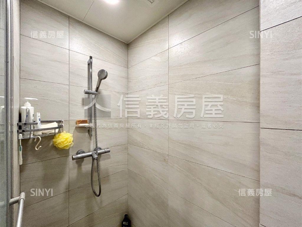 專任水公園視野美裝潢兩房房屋室內格局與周邊環境