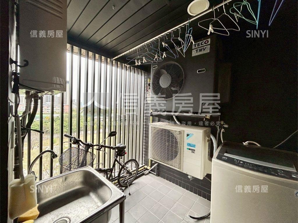 專任水公園視野美裝潢兩房房屋室內格局與周邊環境