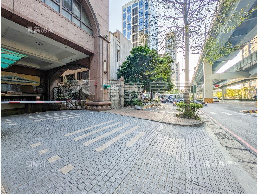 副都心最高峰高樓朝南房屋室內格局與周邊環境