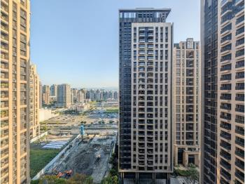 副都心最高峰高樓朝南