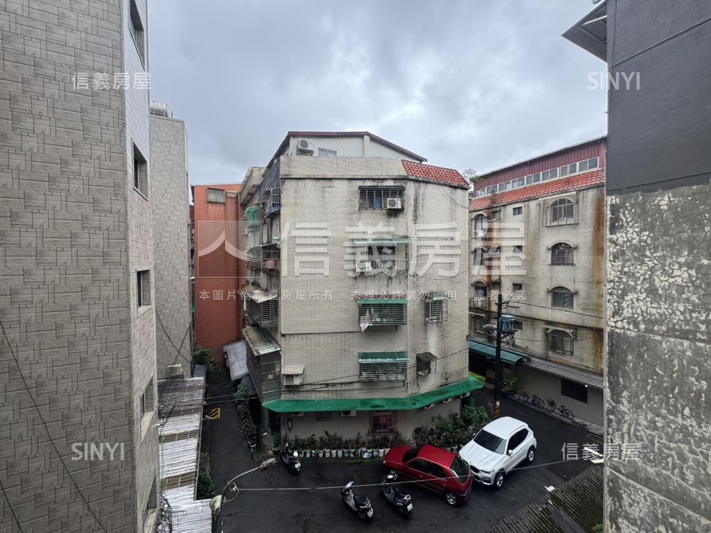 近捷運公園旁方正３房房屋室內格局與周邊環境