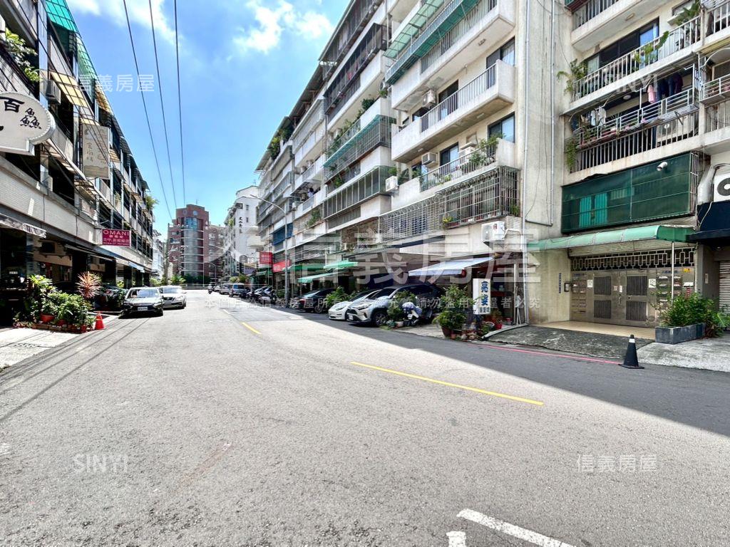 文山特區，寬敞大三房房屋室內格局與周邊環境