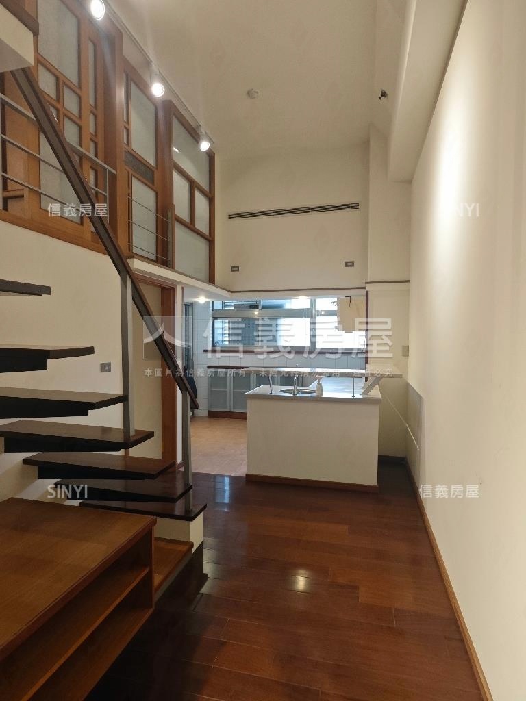信義計畫挑高時代房屋室內格局與周邊環境