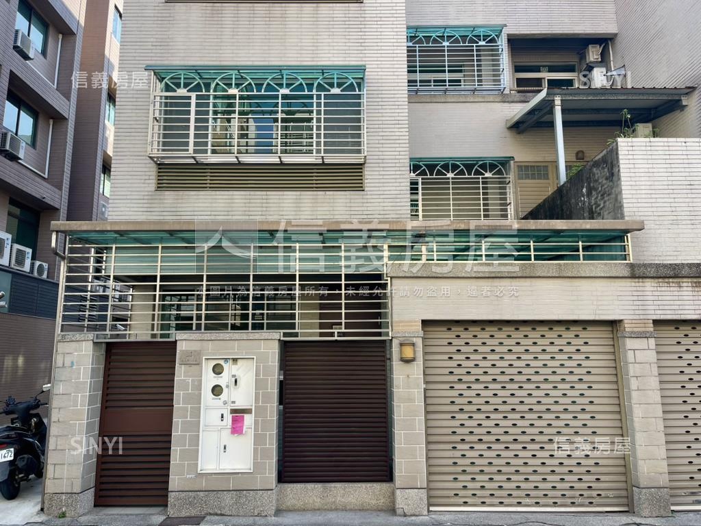 頂新特區．面寬車庫透天房屋室內格局與周邊環境