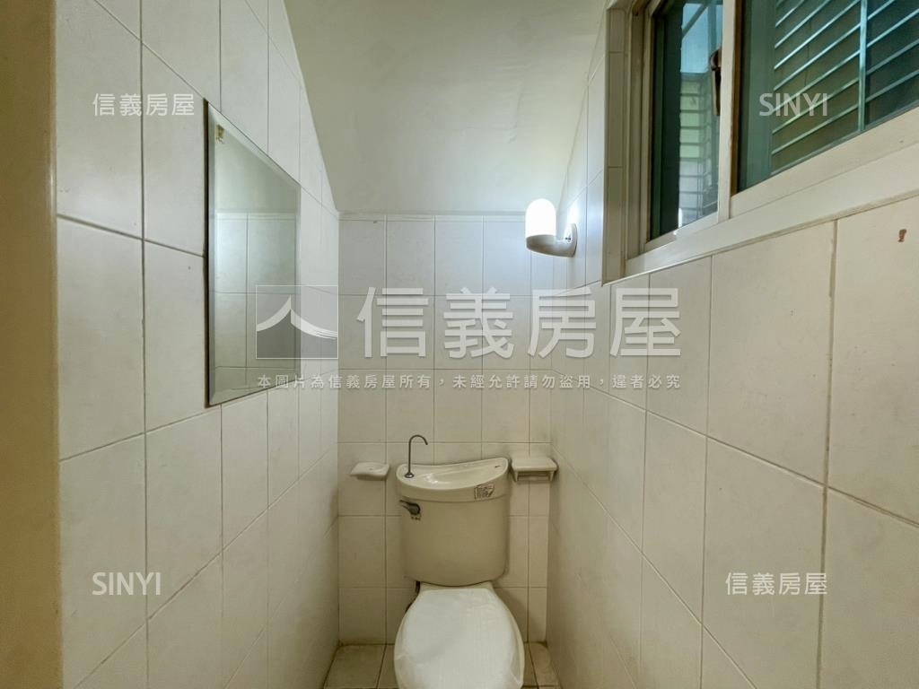 頂新特區．面寬車庫透天房屋室內格局與周邊環境