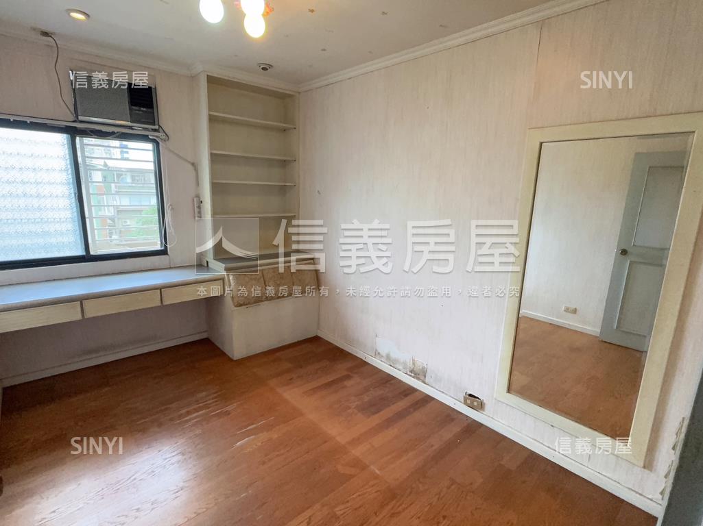 新＞近七張捷運公寓房屋室內格局與周邊環境