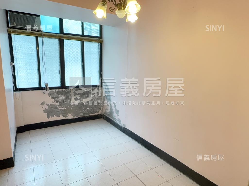 新＞近七張捷運公寓房屋室內格局與周邊環境