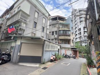 新＞近七張捷運公寓