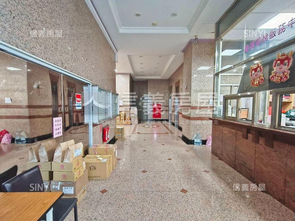 近府中捷運★站前凱悅挑高房屋室內格局與周邊環境