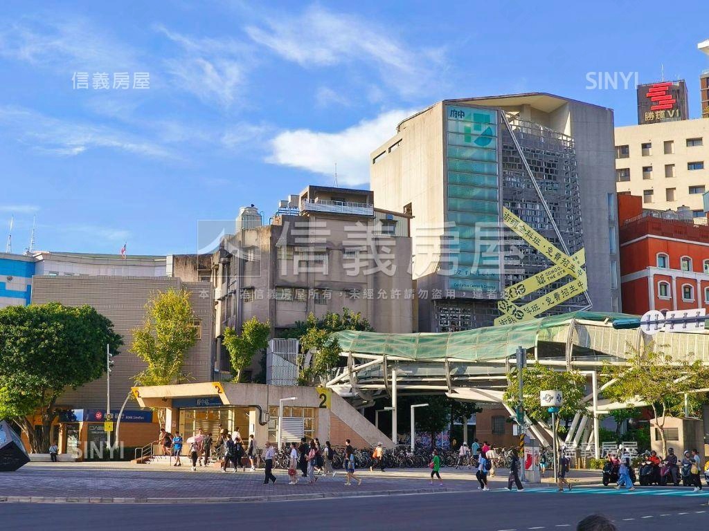 近府中捷運★站前凱悅挑高房屋室內格局與周邊環境