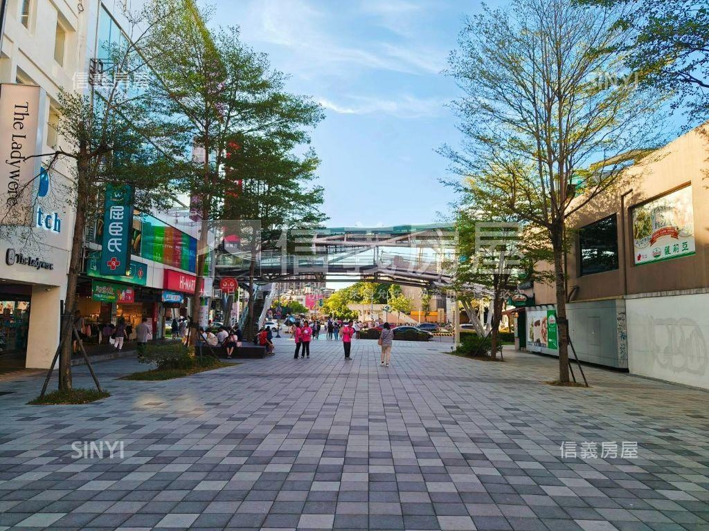 近府中捷運★站前凱悅挑高房屋室內格局與周邊環境
