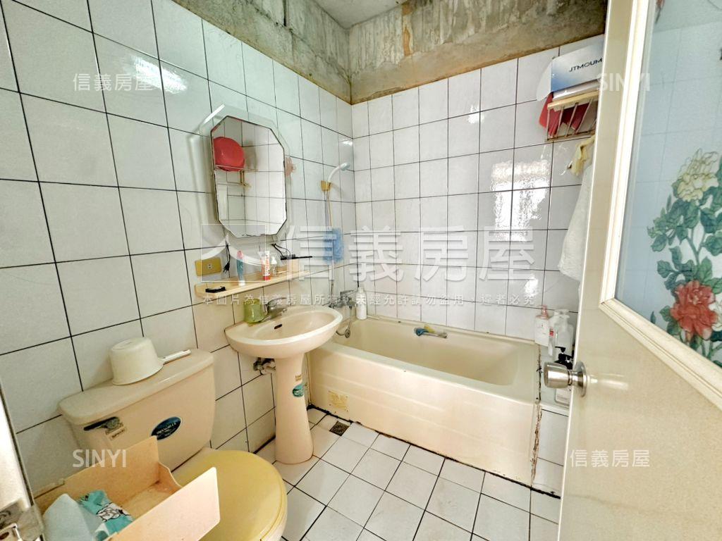 近仁雄成低總透天房屋室內格局與周邊環境