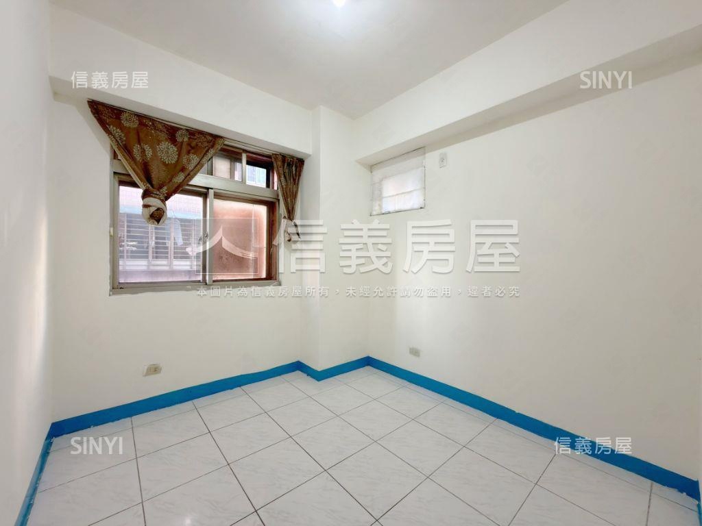 靜園稀有邊間方正兩房車位房屋室內格局與周邊環境
