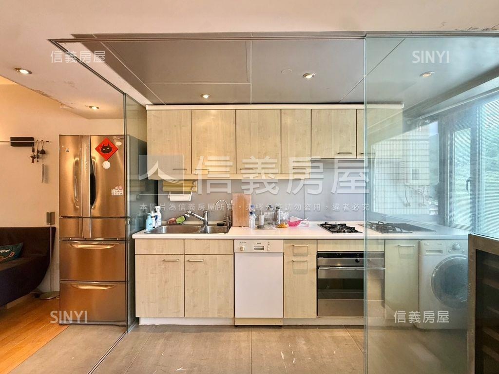 昇陽大地‧高樓山景居房屋室內格局與周邊環境