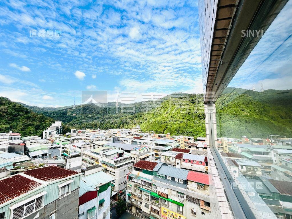 內湖站‧高樓山景２房車位房屋室內格局與周邊環境