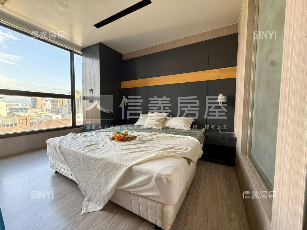 十二期３房３衛雙平車房屋室內格局與周邊環境