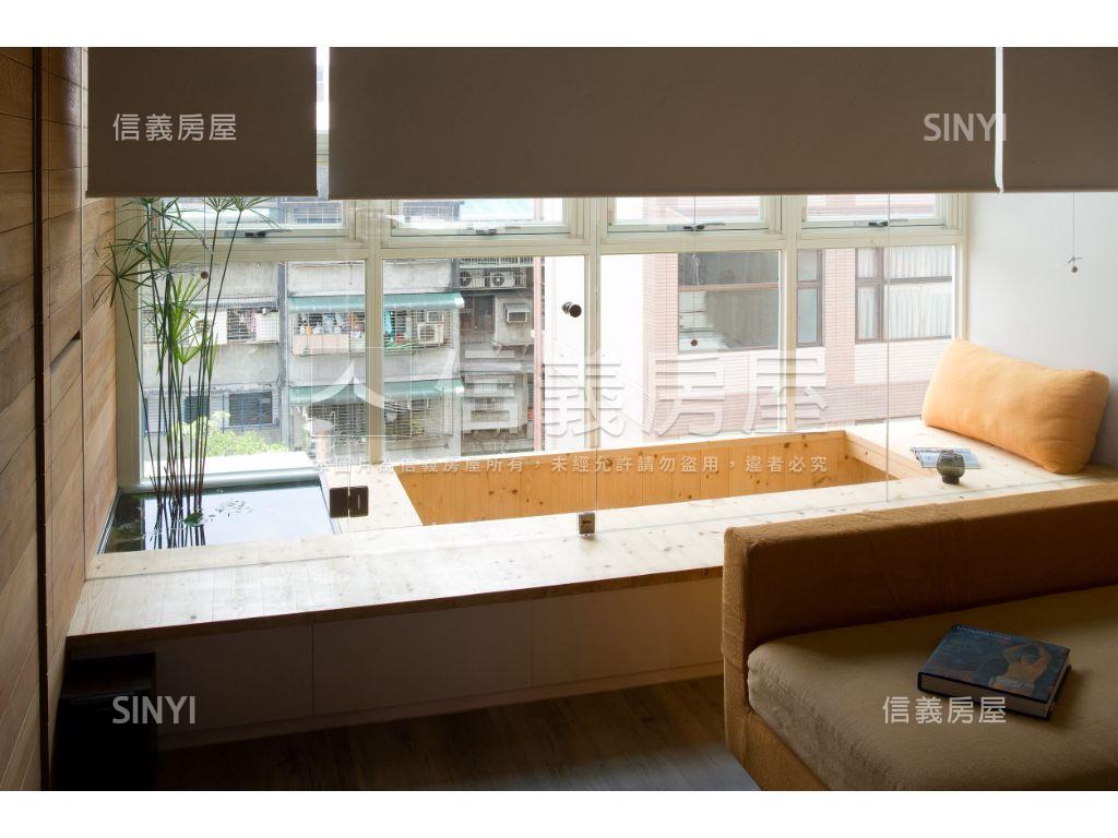 稀有平車精緻美宅房屋室內格局與周邊環境