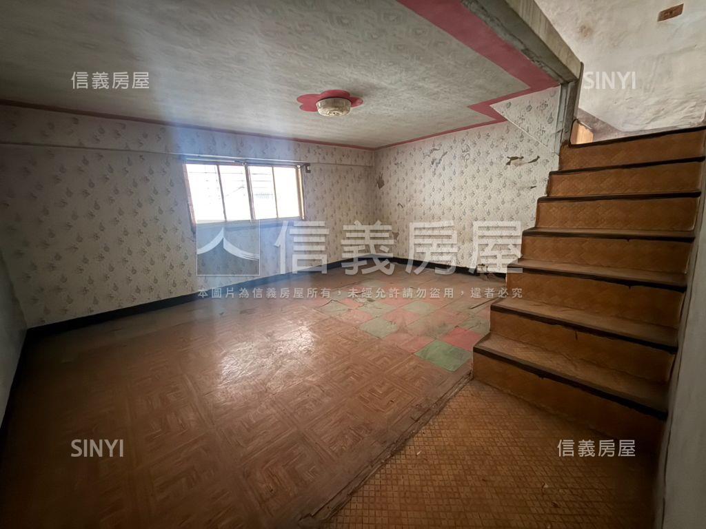 英明商圈｜角窗透天聚財宅房屋室內格局與周邊環境