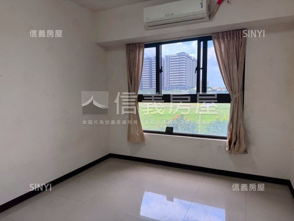 心中的日月綠意三房車位房屋室內格局與周邊環境