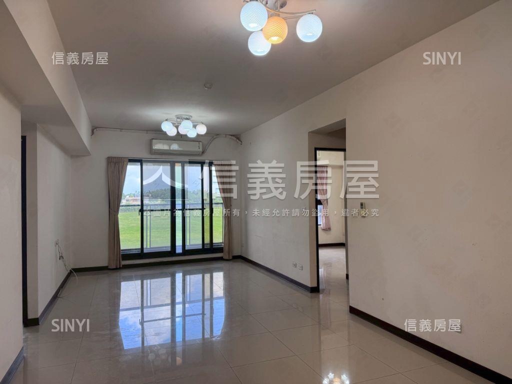 心中的日月綠意三房車位房屋室內格局與周邊環境