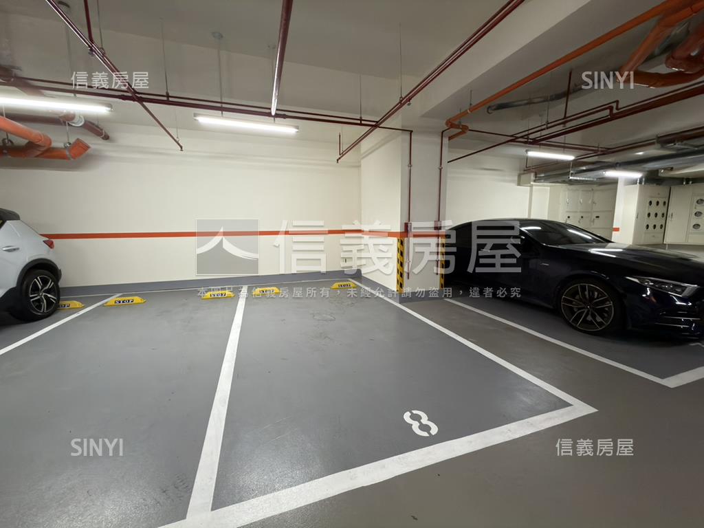 河景頂峰。雙主臥露臺大戶房屋室內格局與周邊環境