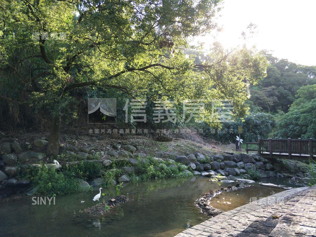 河景頂峰。雙主臥露臺大戶房屋室內格局與周邊環境