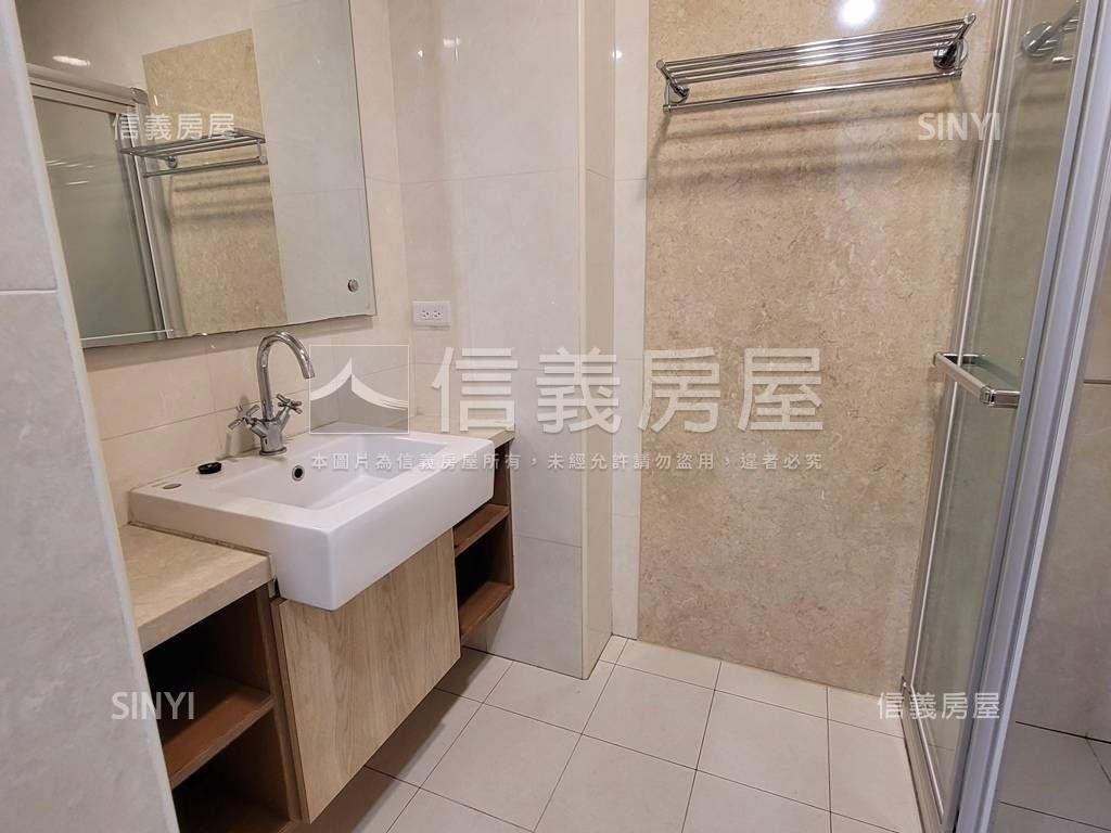 南軟稀有整棟透天傳家寶房屋室內格局與周邊環境