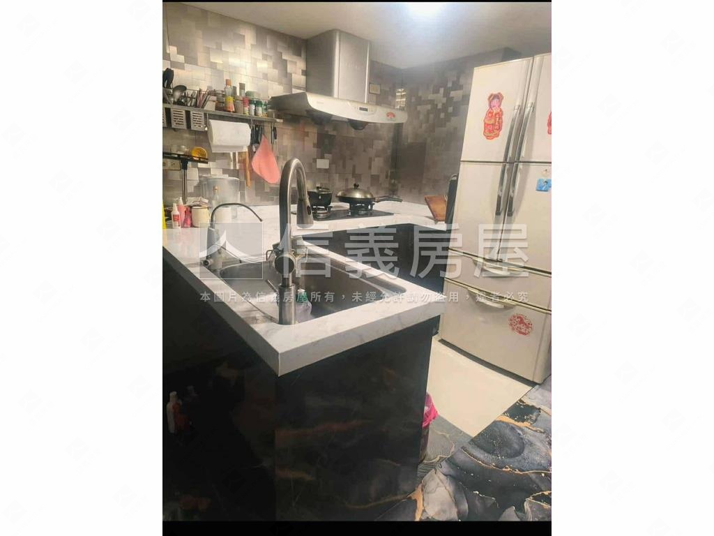 近中原站～精裝挑高大空間房屋室內格局與周邊環境