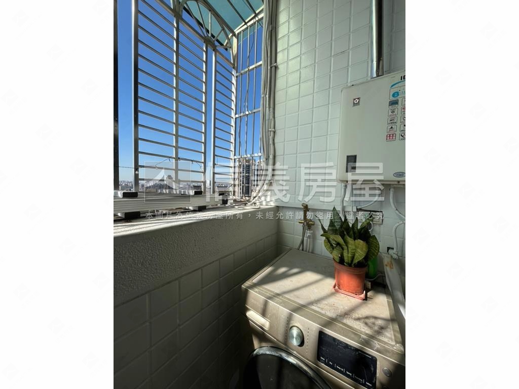 近中原站～精裝挑高大空間房屋室內格局與周邊環境