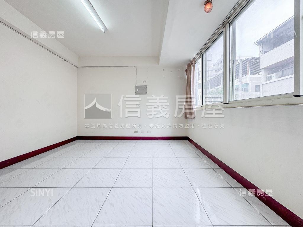松竹商圈臨路透天房屋室內格局與周邊環境