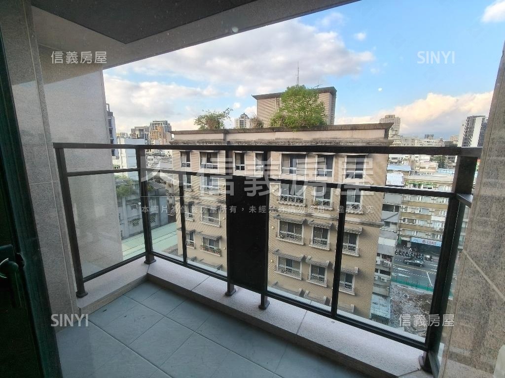 長安琚高樓四房車位美宅房屋室內格局與周邊環境